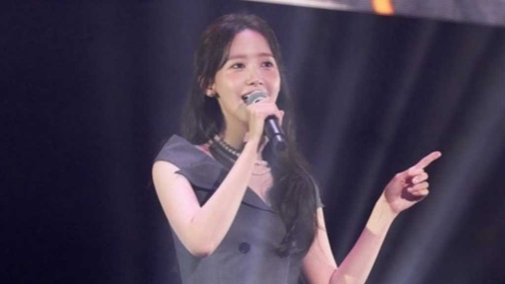 Yuna held a fan meeting for 'The Tyrant's Chef,' sharing insights and performing, solidifying her status as a top actress.