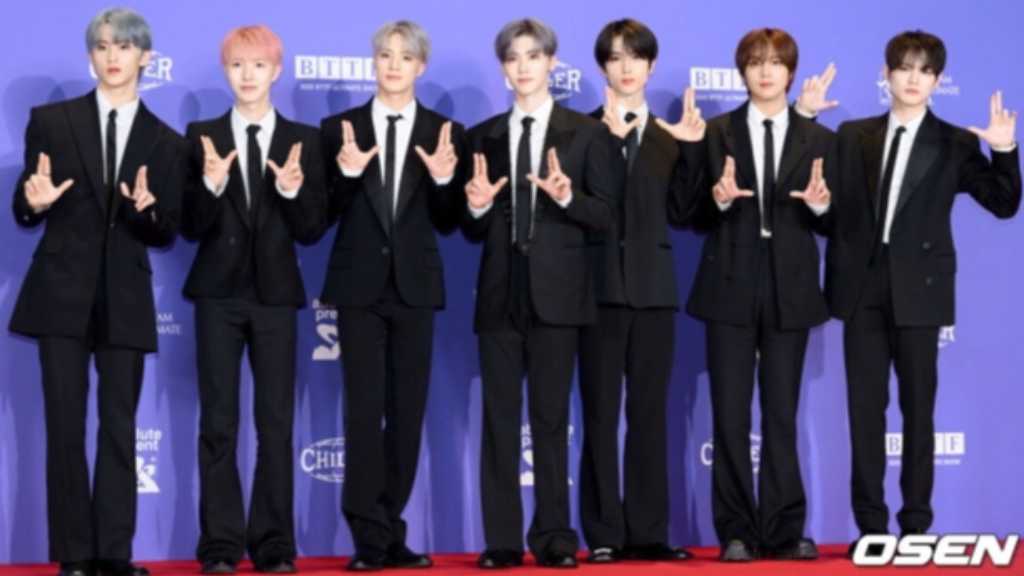 NCT DREAMが6thミニアルバム「Beat It Up」のスケジュールポスターを公開し、11月3日からカムバックに向けたコンテンツを順次公開予定。