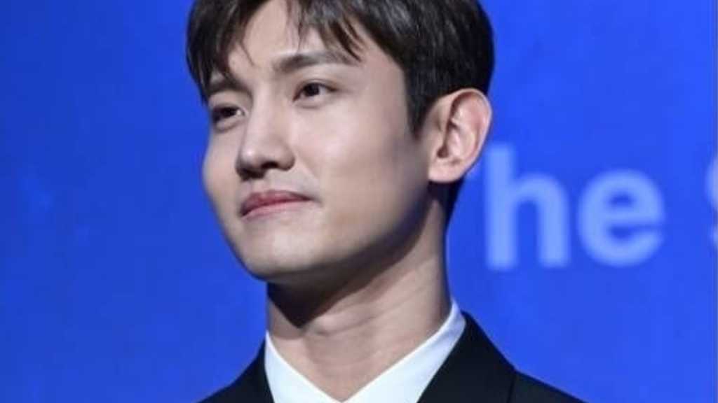 チャンミンが児童・青少年患者のために5000万ウォンを寄付。彼は長年寄付活動を続け、社会貢献を重視している。