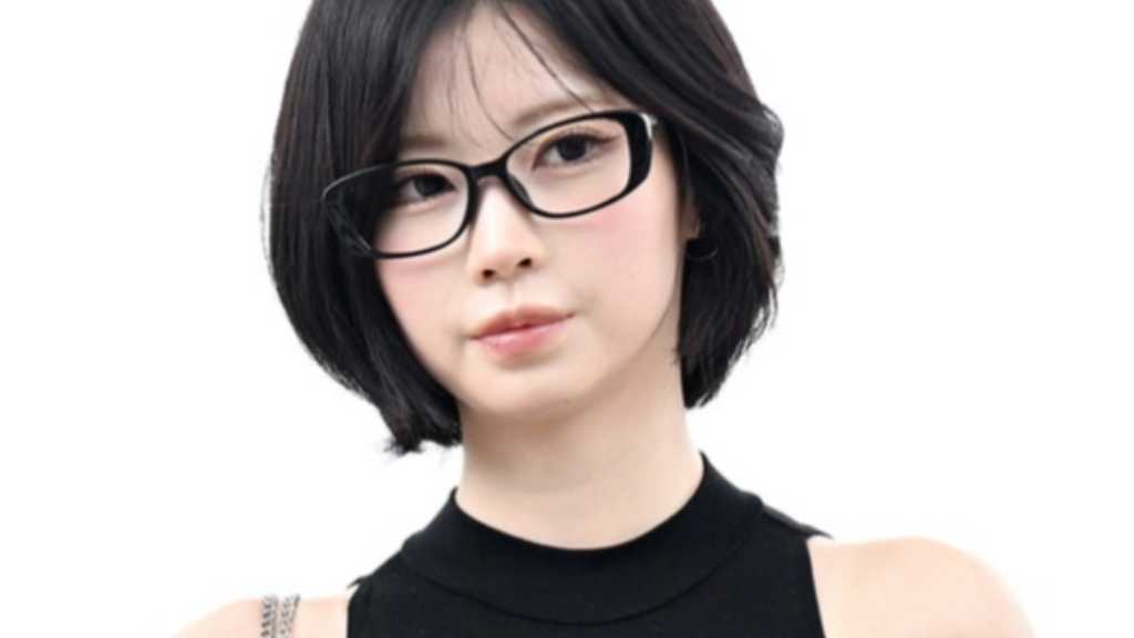 BABYMONSTERが「2026 TIMA」出演のため仁川国際空港から香港へ出国した。