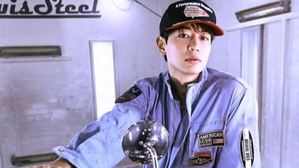 SHINeeのミンホが新曲「TEMPO」をリリース。ダンスナンバーとR&Bポップを収録し、音楽的魅力を発揮。