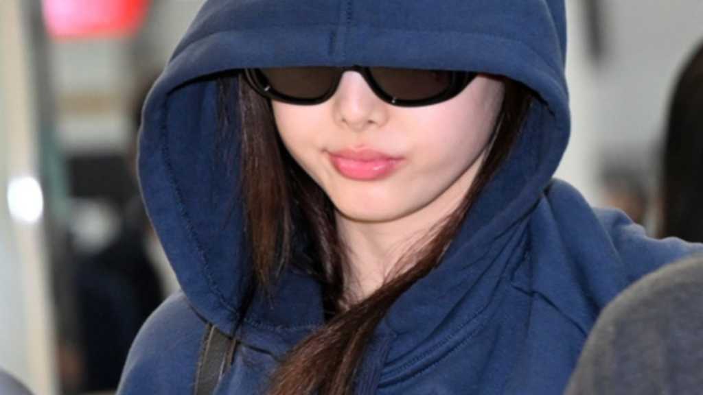 TWICE's Nayeon, Jeongyeon, Jihyo, Dahyun, Chaeyoung, and Tzuyu finish their Japan tour and head to Korea after a successful finale.