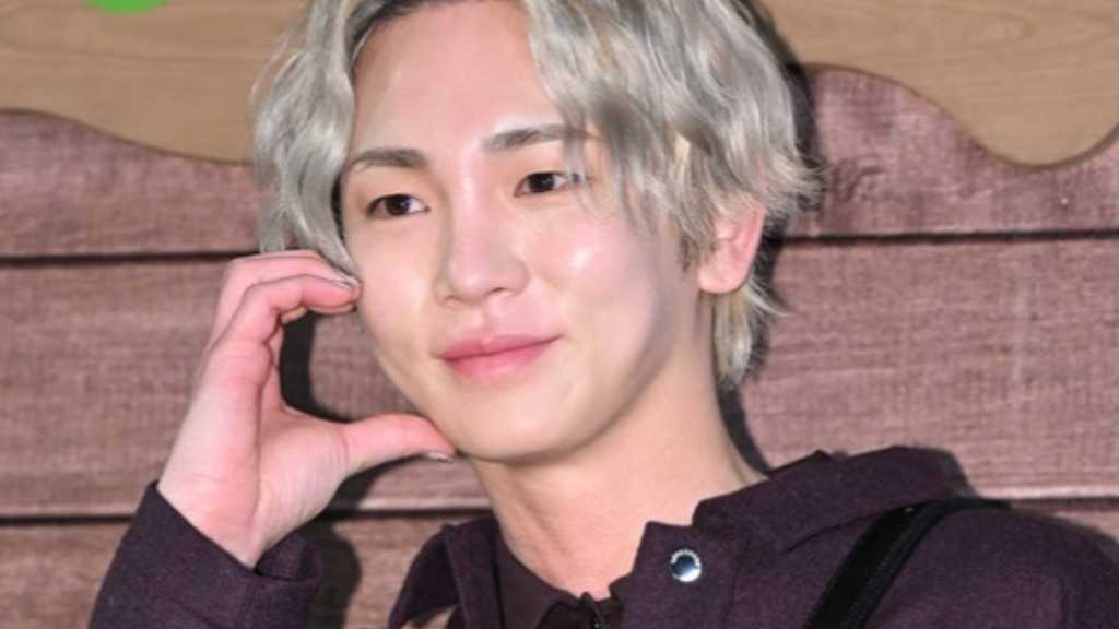 LONGCHAMP's pop-up store opened in Seoul with stars like SHINee's Key and Red Velvet's Irene attending the event.