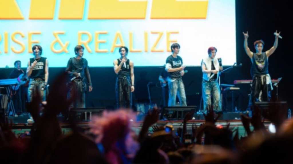 RIIZEが「ロラパルーザ・南米」で初のK-POPボーイズグループとしてパフォーマンスを披露し、メディアの注目を集めた。