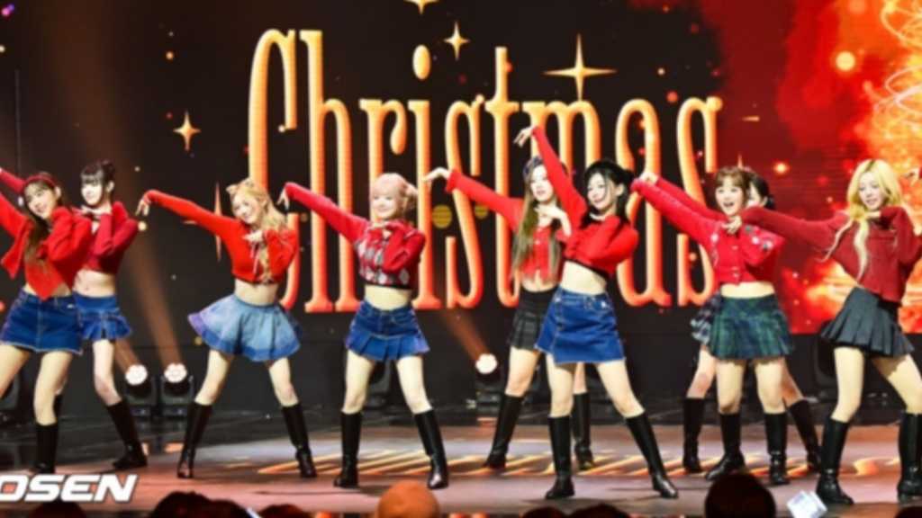 The live broadcast of MBC MUSICSHOW CHAMPION featured various artists including tripleS msnz and CLOSE YOUR EYES on November 3.