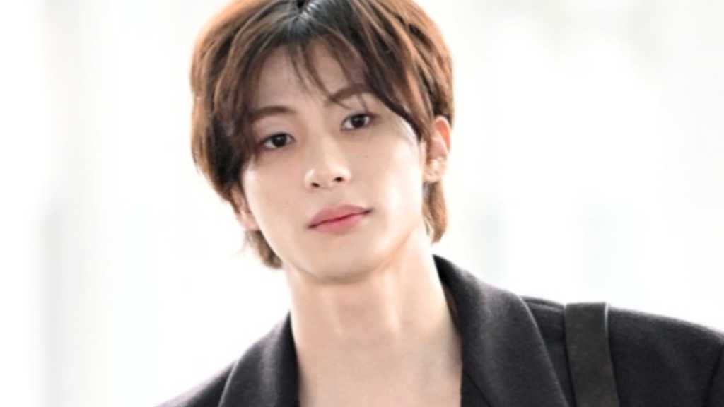 RIIZE’s Anton left for Paris, France, via Incheon International Airport on the morning of the 28th to attend Paris Fashion Week.