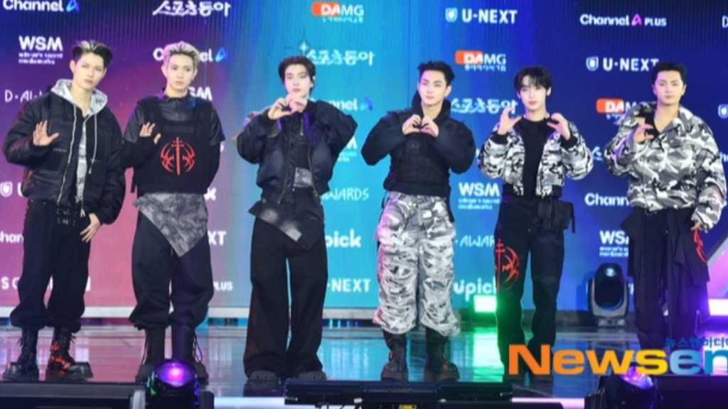 「第2回 D Awards」がソウルで開催。K-POPアーティストを称える授賞式で、ENHYPENやBOYNEXTDOORなどが出席。