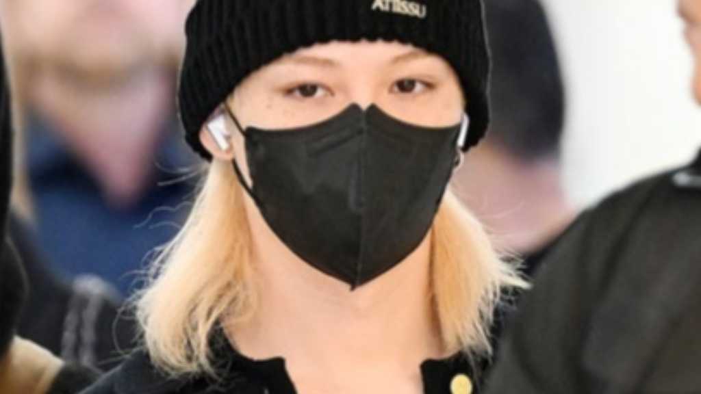 Stray Kids arrived in Korea via Gimpo International Airport after completing their overseas schedule, showcasing cute eye masks.