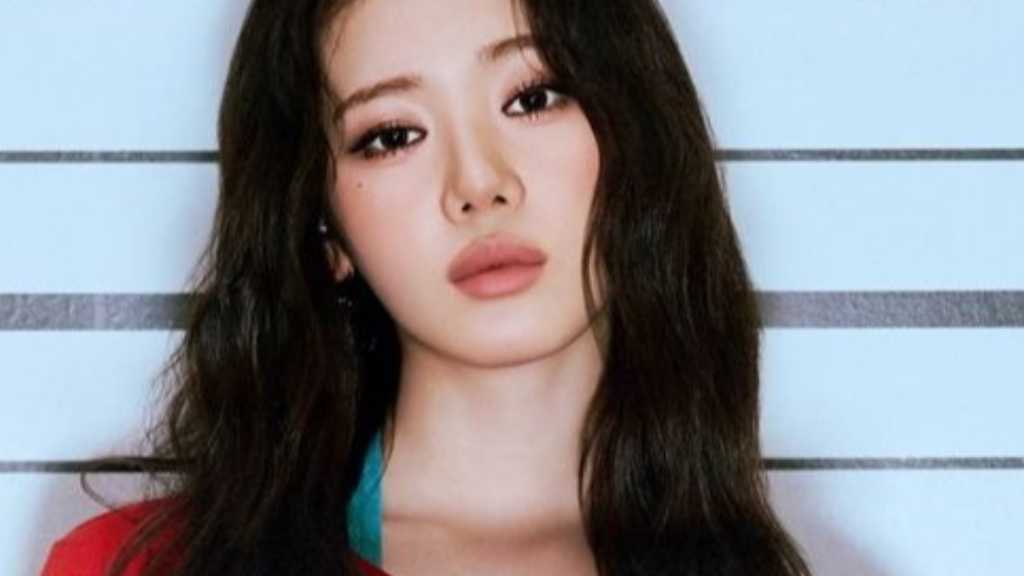 BABYMONSTER reveals striking visuals for their upcoming mini-album 'CHOOM' and plans a world tour starting in June.