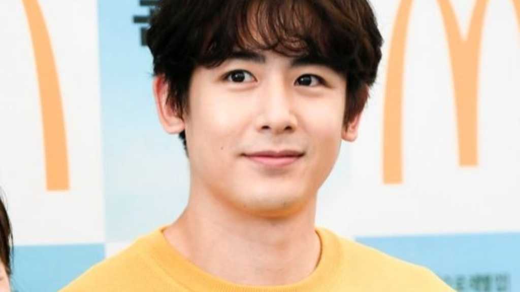 2PMのニックンがストーカー被害を訴え、JYPエンターテインメントが法的措置を進行中。アーティストの安全を最優先に対応。