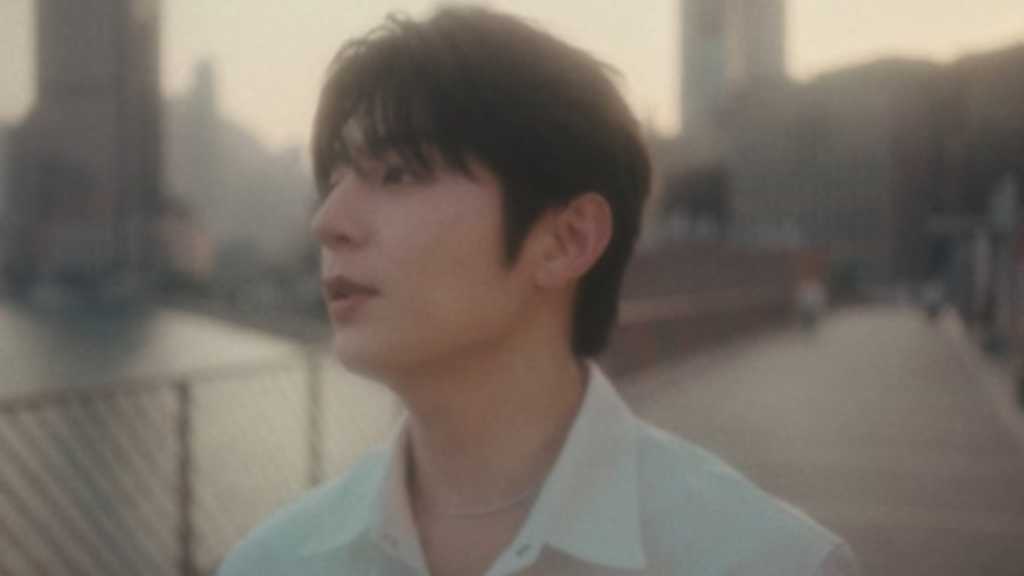 Choi Seong-yun of Golden Child released the music video for his first Hong Kong single, “I STILL WAITING,” showing a cinematic mood.