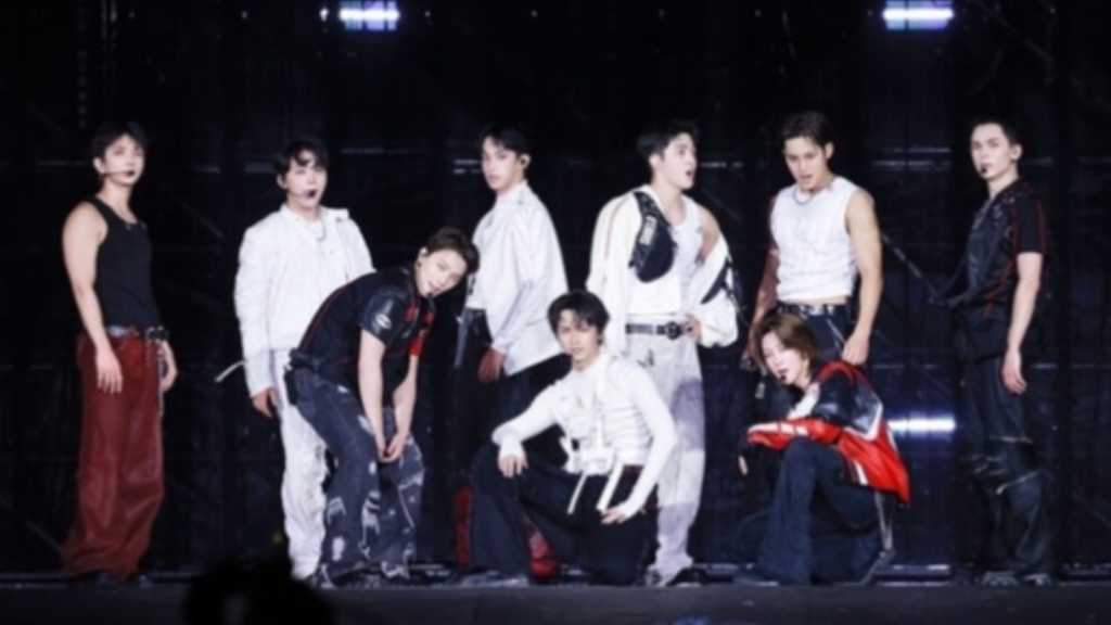 SEVENTEEN launched their world tour in Incheon, gathering 54,000 fans and showcasing a diverse setlist over 3.5 hours.
