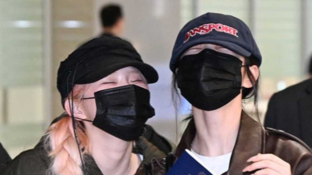 fromis_9 arrived in Korea via Incheon International Airport after finishing their 2026 Asia Tour concert in Taipei.