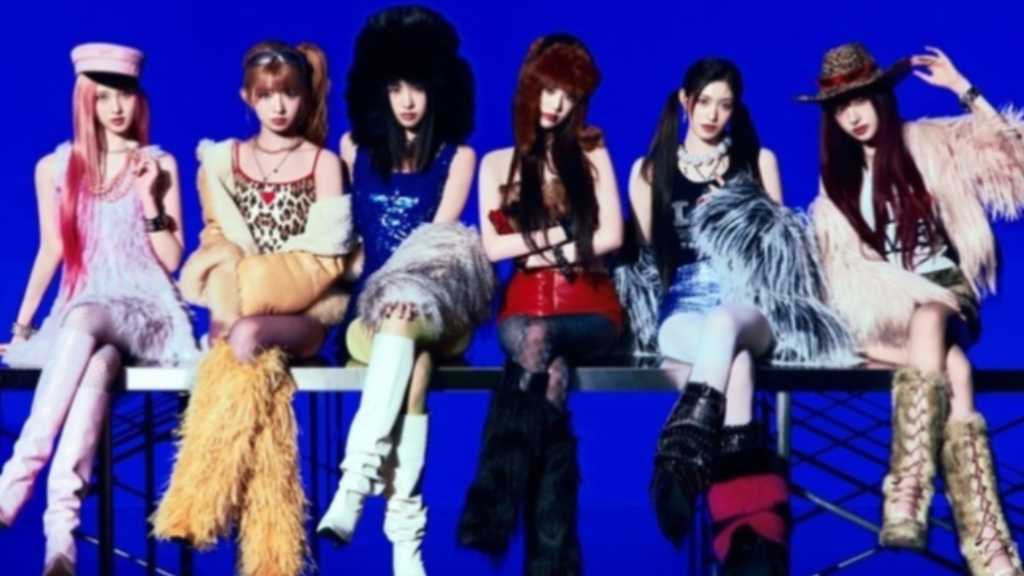 IVEが音楽番組「SHOW CHAMPION」で「BLACKHOLE」で1位を獲得し、通算5冠を達成。ファンの応援に感謝し、活動を続ける意気込みを示した。