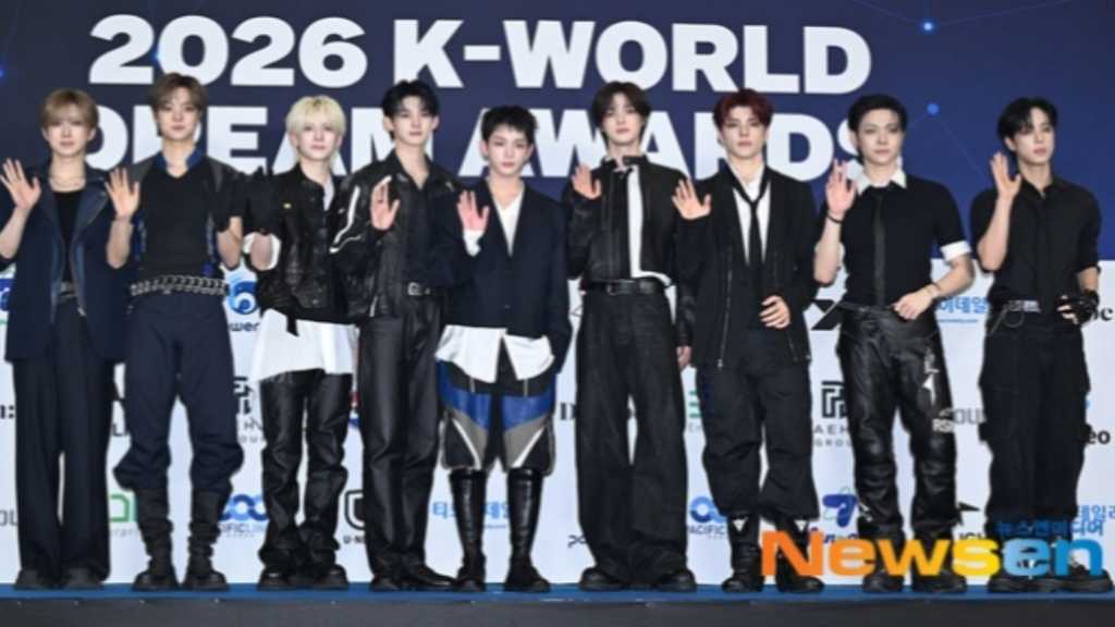 &TEAM appeared on the blue carpet at the 2026 K-WORLD DREAM AWARDS, alongside many major K-pop artists.