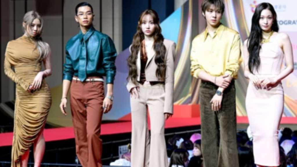 ALLDAY PROJECT appeared at the 2025 SBS Music Awards red carpet with 36 popular artists, including NCT and Stray Kids.