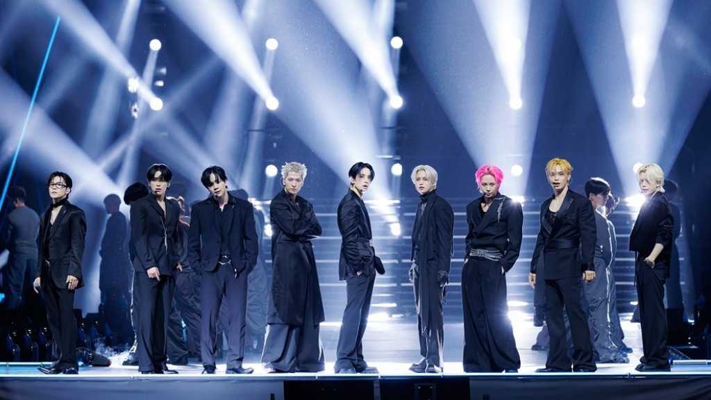 JO1が「2025 MAMA AWARDS」で「FAVORITE ASIAN ARTIST」を受賞。壮大なパフォーマンスでファンを魅了し、感謝の言葉を伝えた。