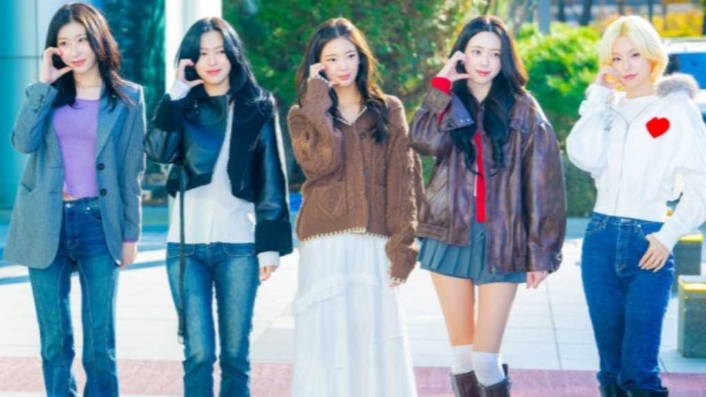 ITZYとAileeがSBSの番組に出演。ITZYは全メンバーがJYPと再契約し、MV「TUNNEL VISION」を公開。