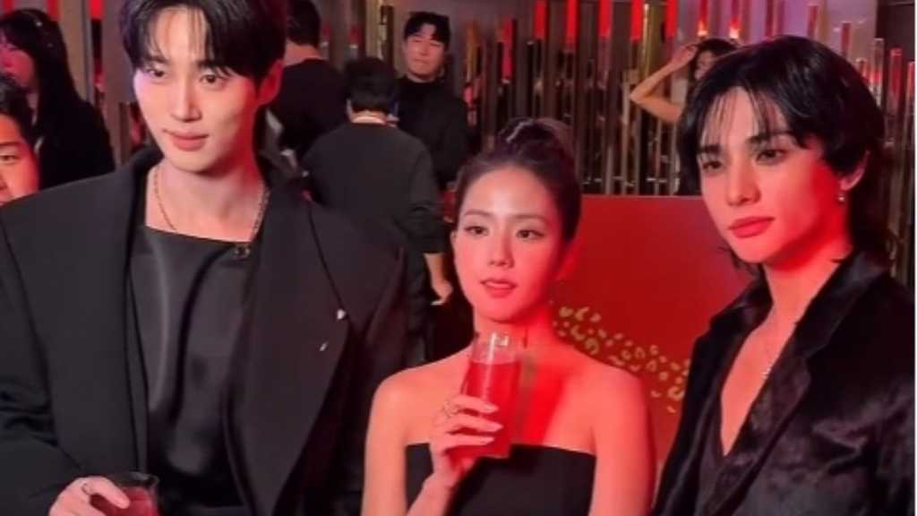 BLACKPINK's Jisoo and Stray Kids' Hyunjin and Byun Wooseok attended a glamorous party, showcasing their fashion and attracting fan admiration.
