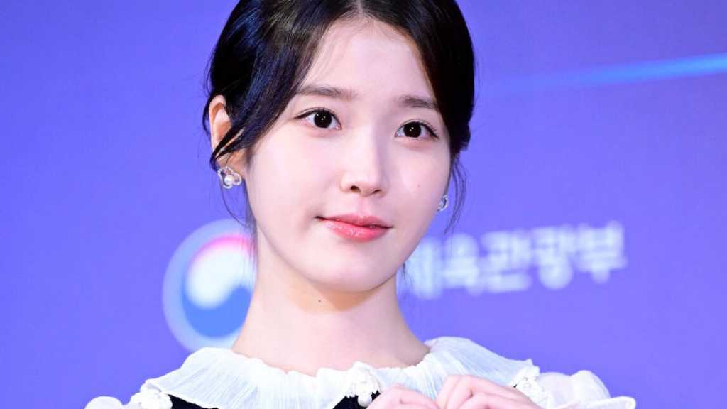 A malicious user received a suspended sentence for defaming IU online, spreading false rumors and making threats against her.