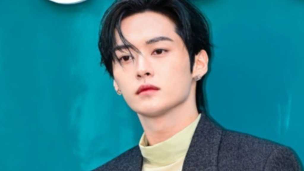 A GUCCI event in Seoul celebrated the reopening of 'GUCCI Osteria Seoul' with Stray Kids' Lino and other celebrities in attendance.