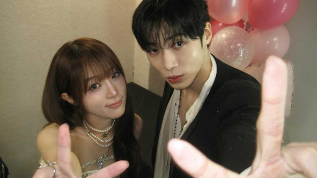 チュ・ヨンウとIZ*ONE出身のチェ・イェナが「AAA 2025」で共演し、ツーショットを公開。2人は同い年で、素敵なケミストリーを見せた。