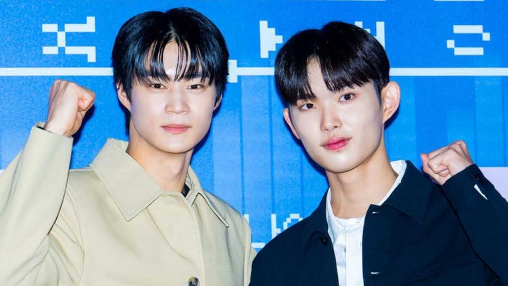 A press screening for the film 'You and Me in 5 Minutes' was held in Seoul, attended by Hyun Woo-seok and Shim Hyun-soo.