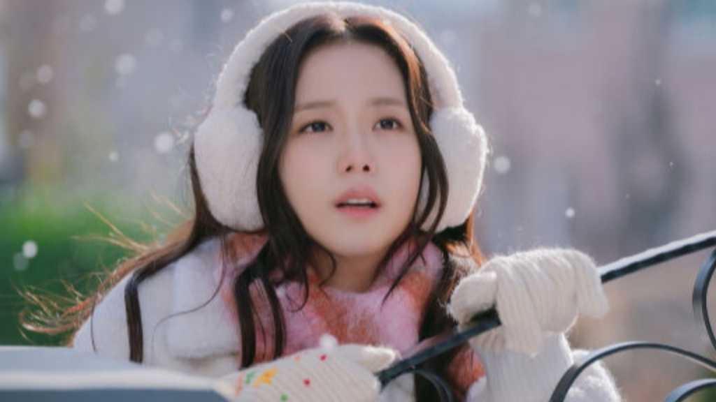 BLACKPINKのジスと俳優ソ・イングクがNetflixのラブコメ「マンスリー彼氏」に出演。現実に疲れた女性が仮想恋愛を体験する物語。