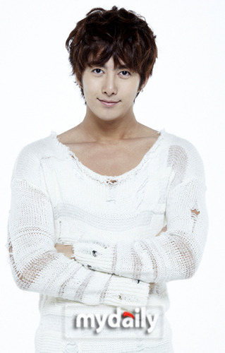 SS501 キム・ヒョンジュン「輝ける彼女」プロモーションで出国！ - Kstyle