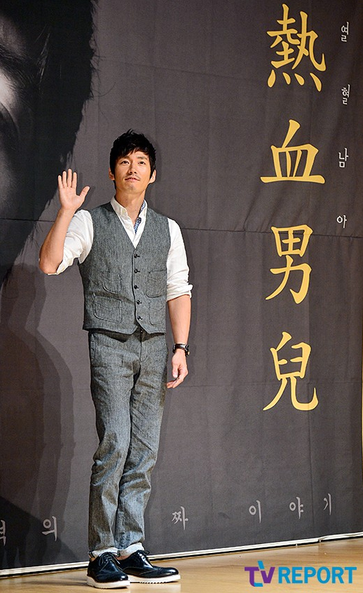 全ての PHOTO】チャン・ヒョク、エッセイの出版記念会を開催“熱血男児の本当の物語” - Kstyle 趣味・スポーツ・実用