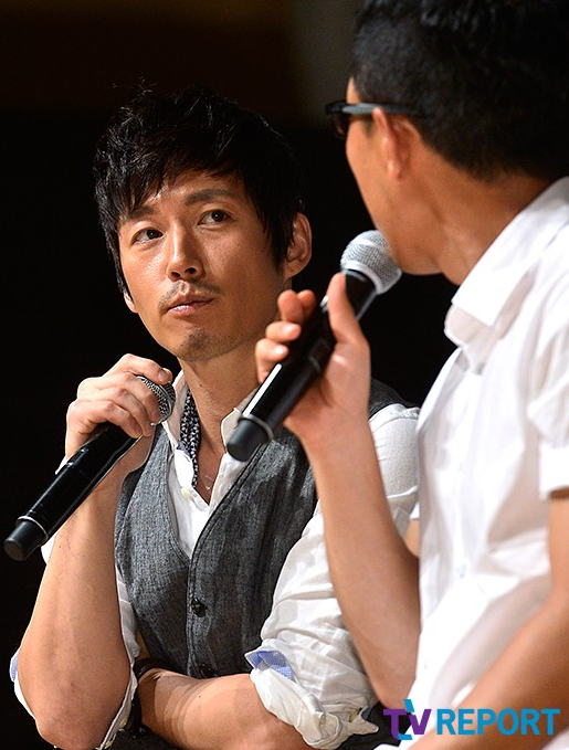 PHOTO】チャン・ヒョク、エッセイの出版記念会を開催“熱血男児の本当の物語” - Kstyle