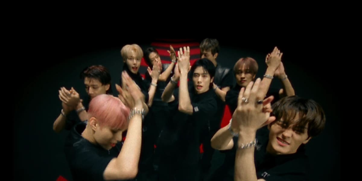 NCT 127が6thフルアルバム「WALK」をリリース。タイトル曲「Walk」は2000年代の雰囲気を感じさせるヒップホップ曲。