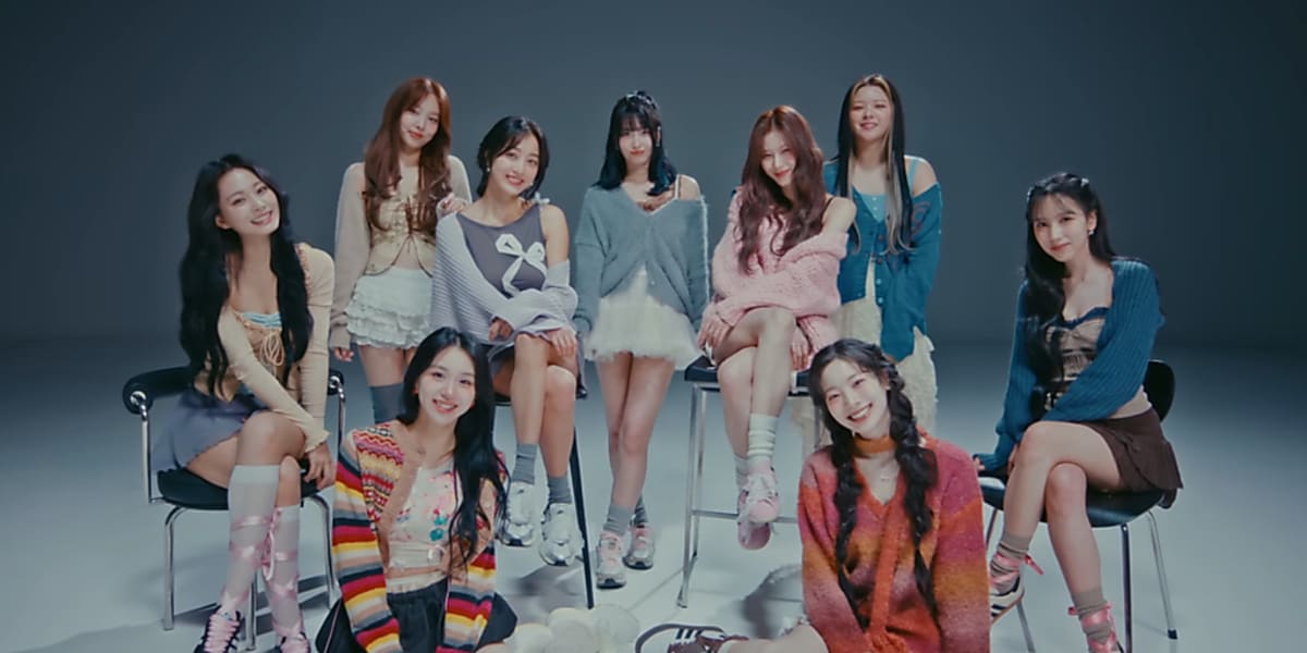TWICEが新曲「I GOT YOU」を先行公開し、13thミニアルバム「With YOU-th」をリリース。アルバムは9人の燦爛たる物語に期待。