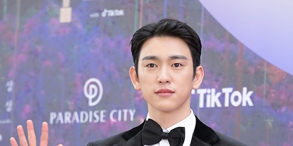 Jinyoung from GOT7 is positively considering an offer for the new drama 'Unknown Soul' as he prepares for his discharge from the army.