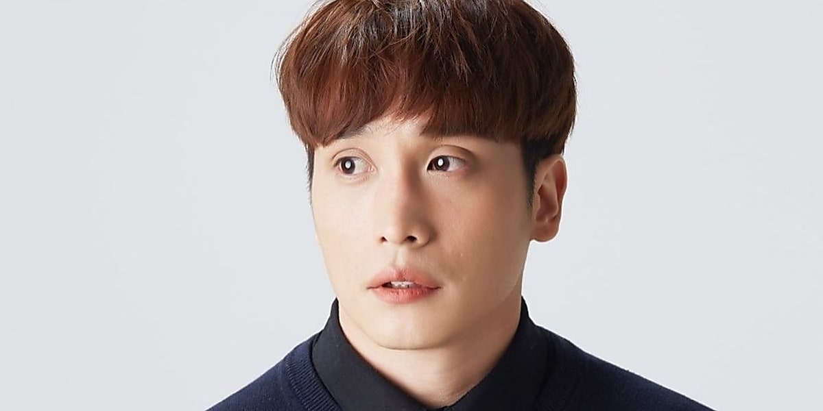 ZE:A's Taeheon becomes president of a Chinese restaurant, surprising fans with his success after difficult times.