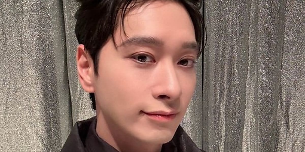 Chansung from 2PM appeared in a Halloween special on TBS, showcasing his singing talent and unique vampire costume, alongside other stars.
