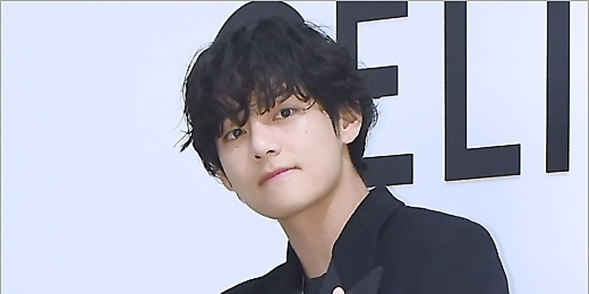 BTS's V collaborates with Park Hyo Shin for the duet "Winter Ahead," releasing globally on November 29, 2023.