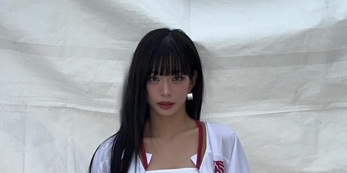 Lee Chaeyoung from fromis_9 flaunts a bold outfit at a university festival, sharing photos on Instagram that highlight her charm.