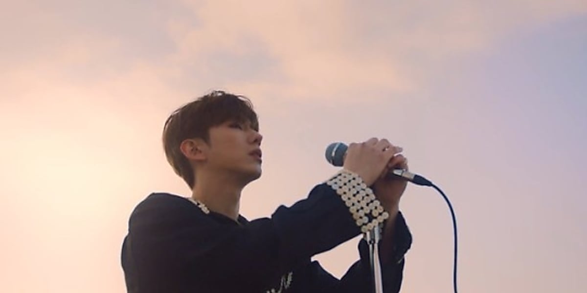 MONSTA X キヒョン、1stシングル「VOYAGER」MV公開…透き通った歌声を披露 - Kstyle