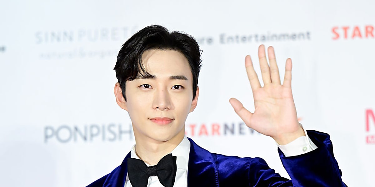 PHOTO】2PM ジュノ「2022 Asia Artist Awards」レッドカーペットに登場 - Kstyle