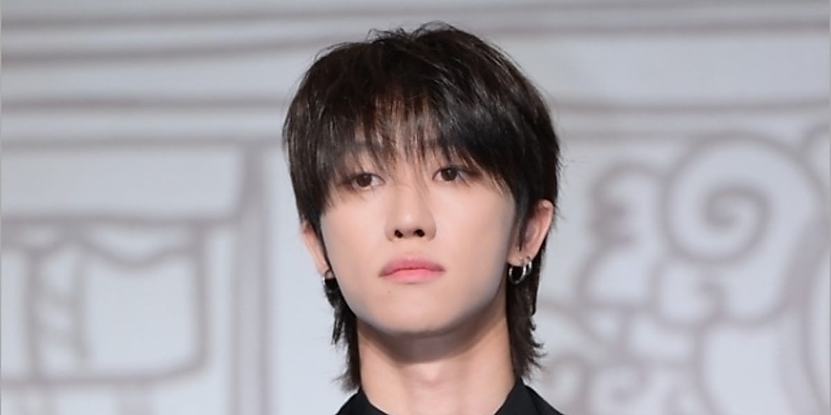 SEVENTEEN's Dino will release his first mini-album "STARDUST" on December 4, with promotional content scheduled from November 23.