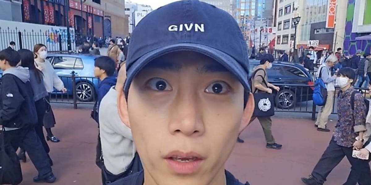 2PMのテギョンが日本を満喫。地下鉄に乗り、横浜で観光、コンサートを観覧、カプセルホテルに宿泊。