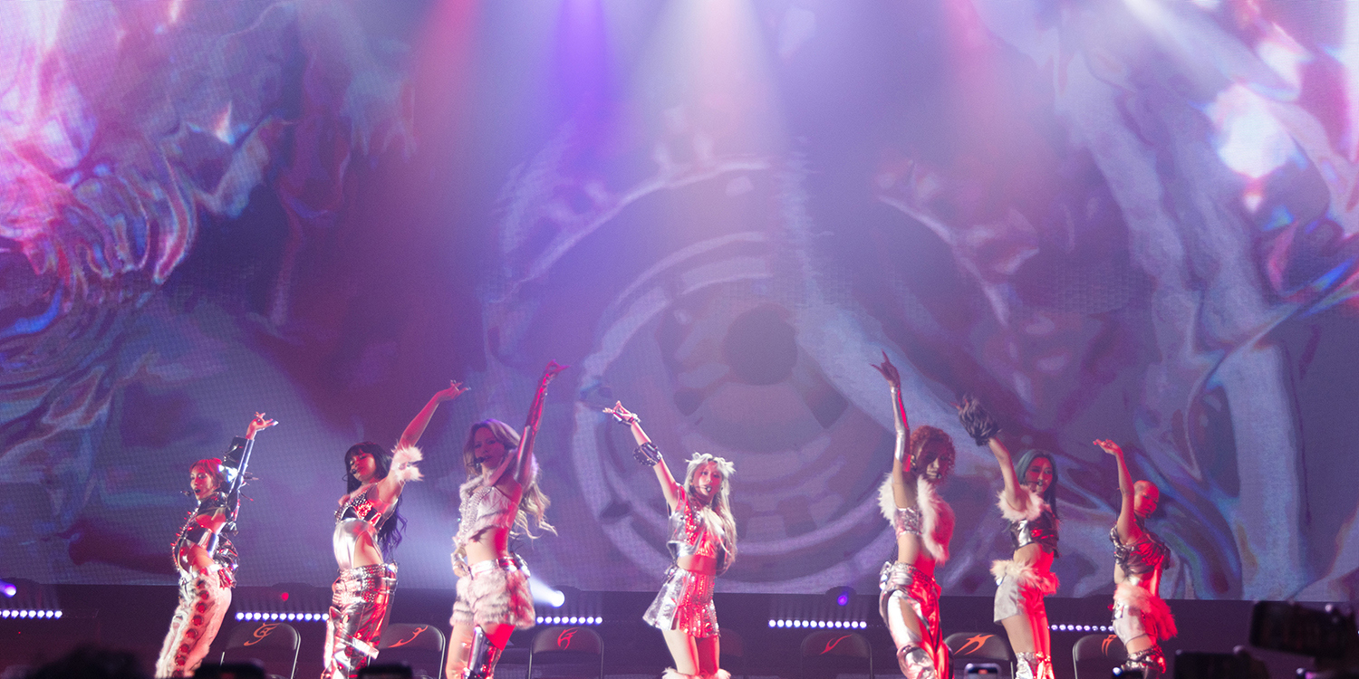 XGが初のワールドツアーをスタート。ソウル公演で23曲披露、新曲「WOKE UP」が大ヒット。アジア公演後、北米、UK＆ヨーロッパ地域へ。