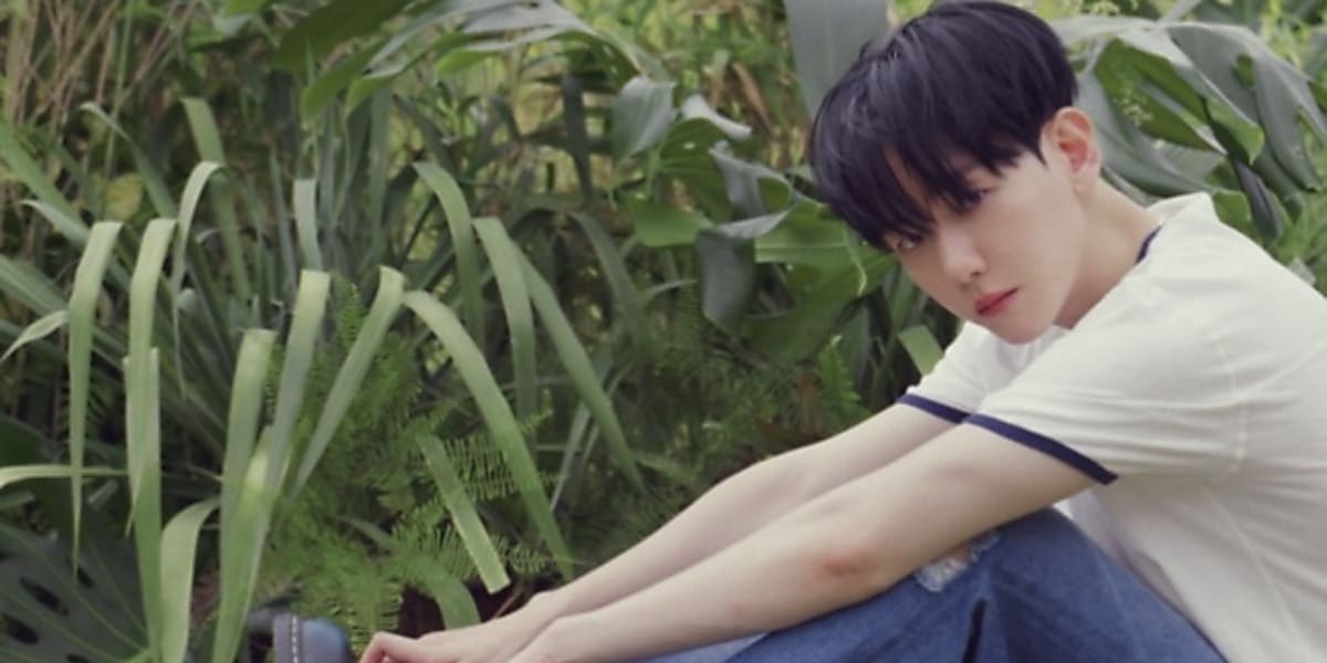 EXOのベクヒョンが4thミニアルバム「Hello, World」のWorldバージョンのコンセプトフィルムを公開。  