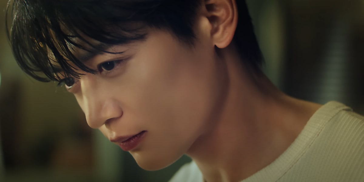 SHINeeのミンホが1stフルアルバム「CALL BACK」をリリースし、同名のミュージックビデオを公開。  