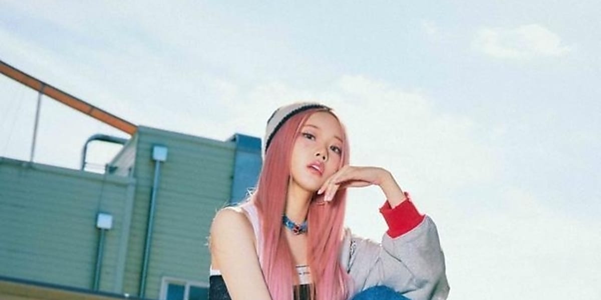CLASS:yが3rdミニアルバム「LOVE XX」のコンセプトフォトを公開。チェウォンとヘジュがクールな魅力を披露。  