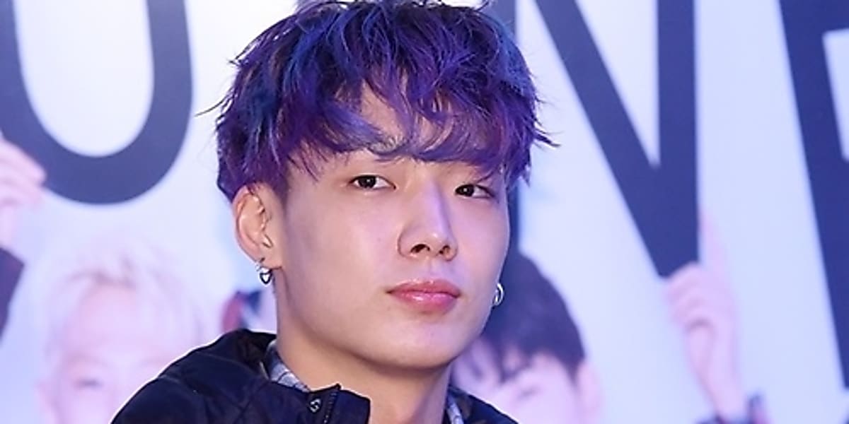 iKONのBOBBYが本日入隊。事務所は非公開での入所を発表。ファンへの愛を示すアイスクリームプレゼントも。