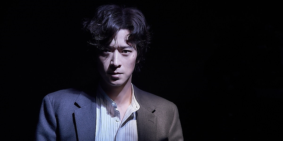 カン・ドンウォン主演のホラー映画「憑依」が2025年2月5日にBlu-ray＆DVD発売。悪鬼に憑依される恐怖を描く。  