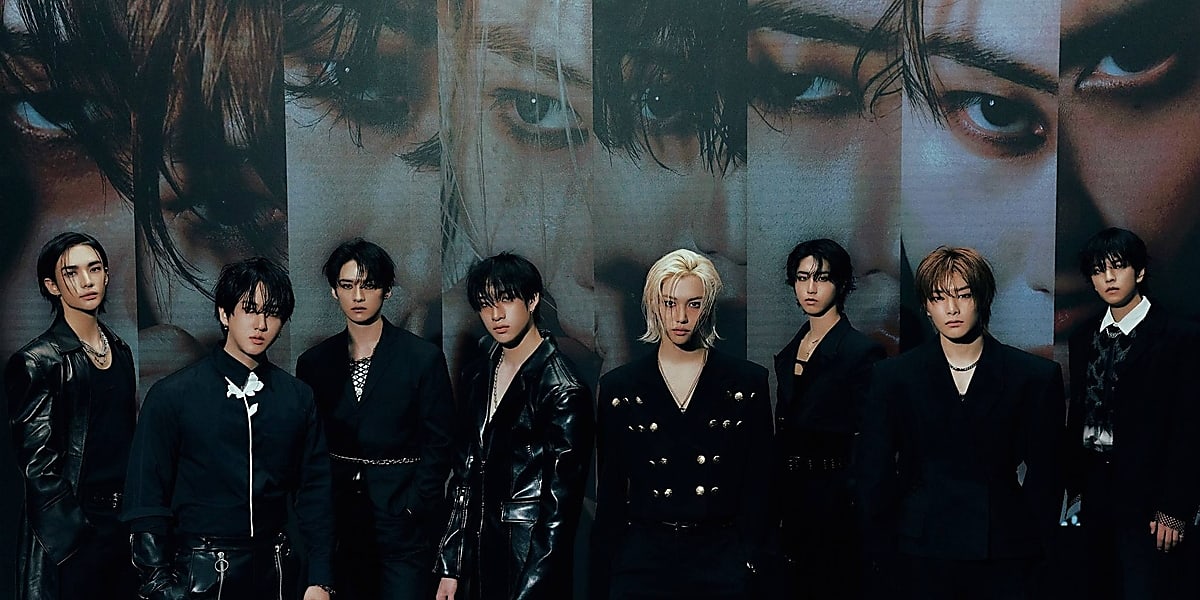 Stray Kids renew contract with JYP, preparing for a bright future with new music and performances.