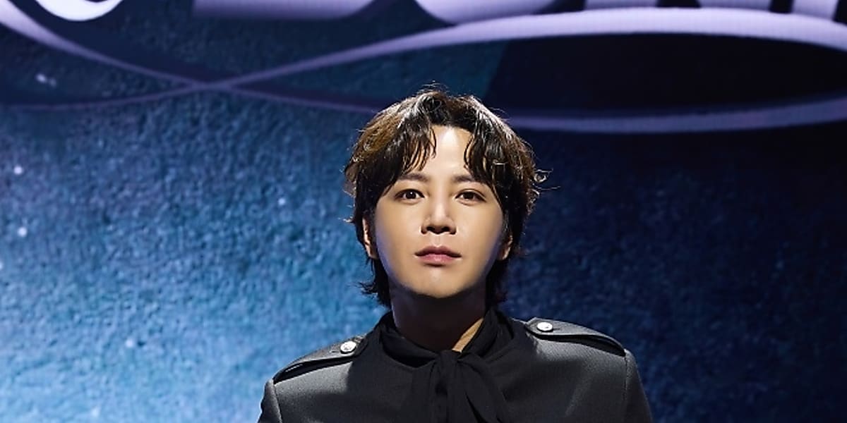 'Re:Born' is a reality survival show for K-POP groups aiming for a Japanese debut, airing Fridays at 10 PM on Space Shower TV and ABEMA.
